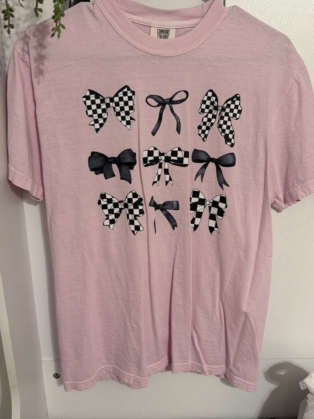 Comfort Colors Pink Girls' Bow Graphic Tee